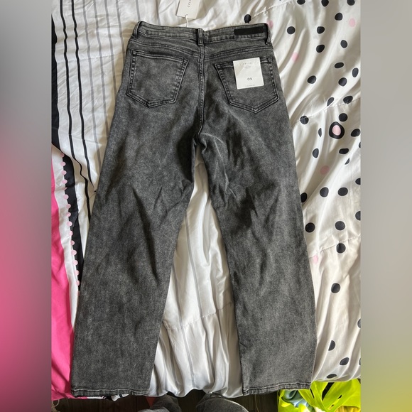 Cade High Rise Jeans - Picture 4 of 5